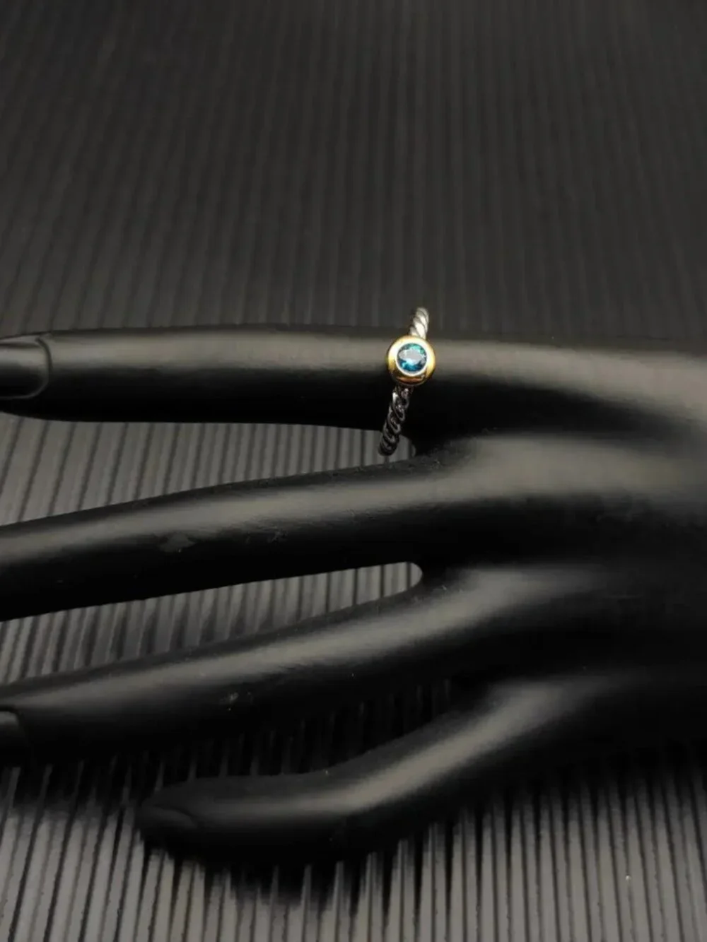 David Yurman Two-Color Petite Cable Blue Diamond Ring